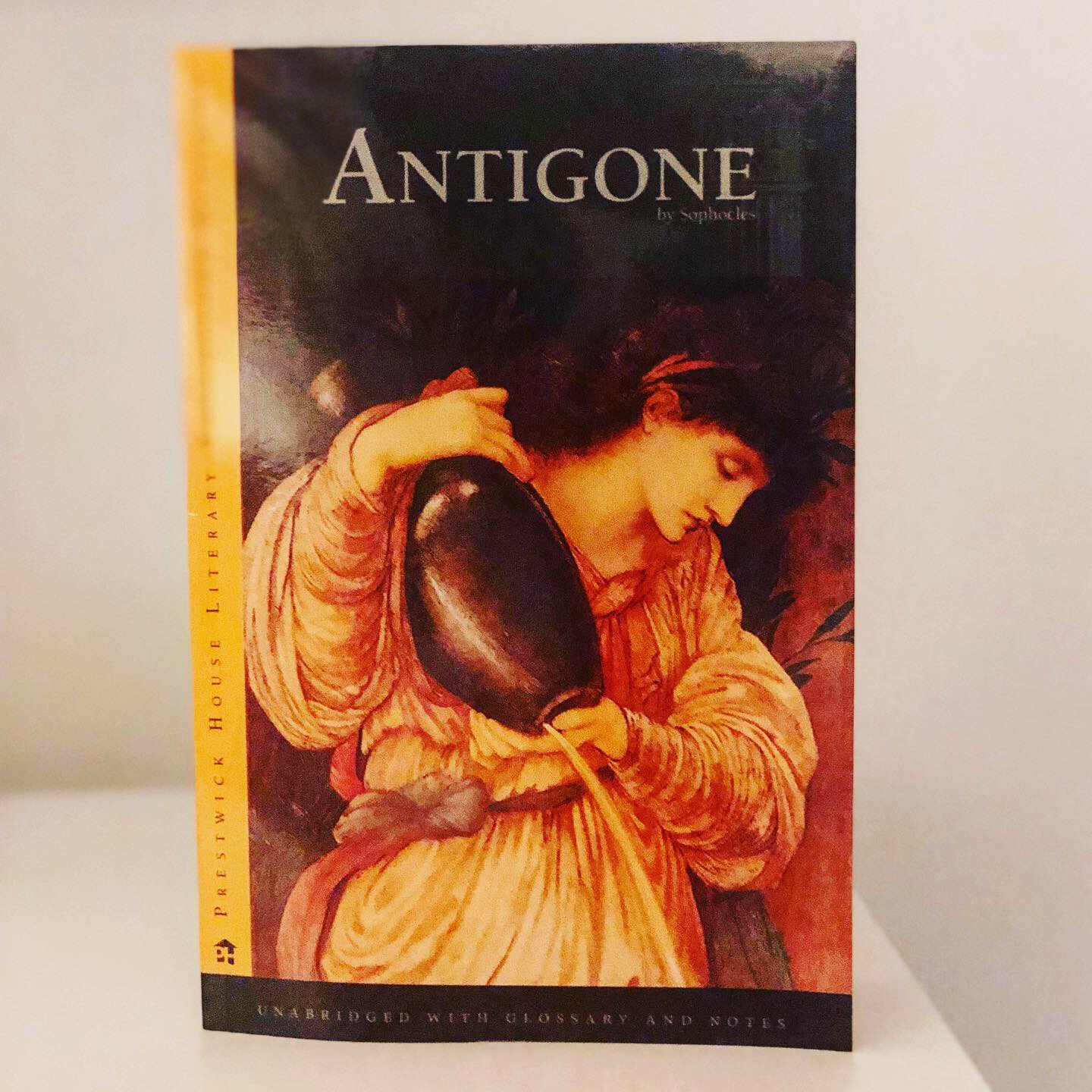 antigone-1