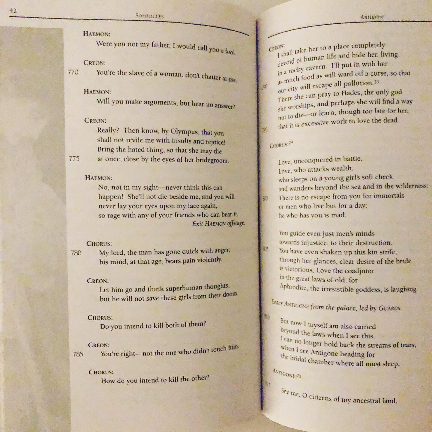 antigone-2