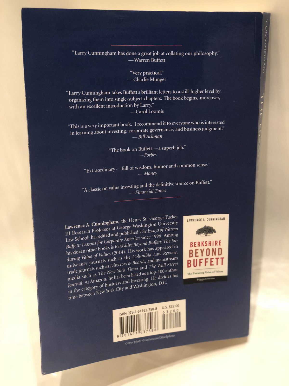 the-essays-of-warren-buffett-2